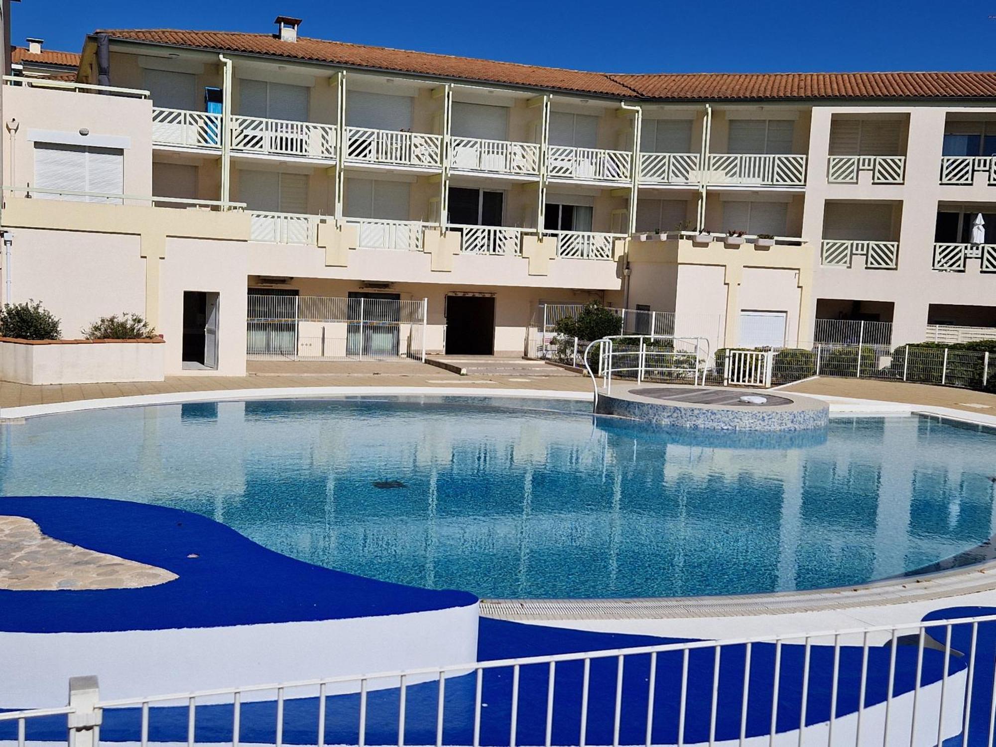 Appartement Avec Piscine, Tennis & Balcon, Centre-Ville Chatelaillon-Plage, 6 Pers, 2 Ch - Fr-1-706-17 Exteriér fotografie